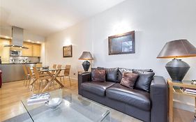 Luxurious Serviced Apt Next To The City Of London And Tower Bridge